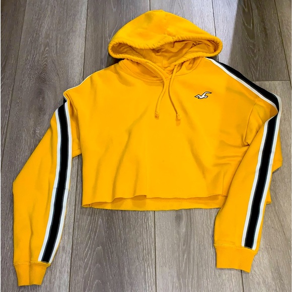 Hollister Cropped Sweatshirt - Picture 1 of 2
